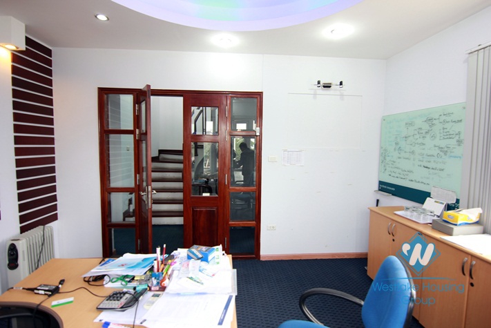 Beautiful House-office for rent in Tay Ho area, Ha Noi city 